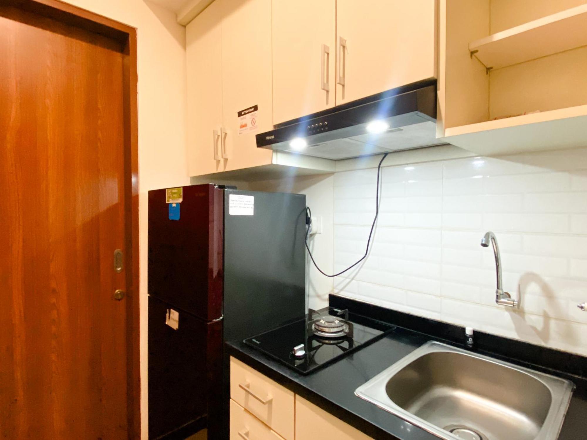 Modern And Homey At Grand Kamala Lagoon By Travelio Apartemen Bekasi